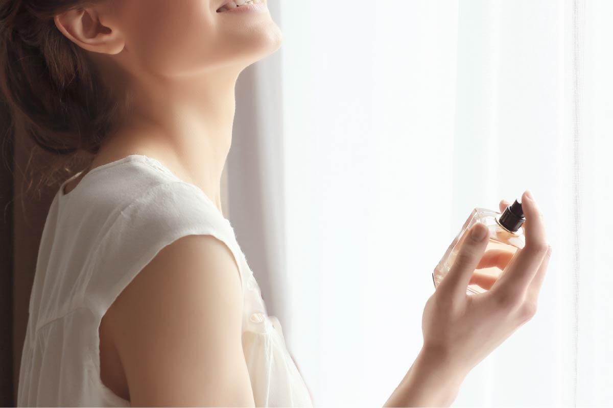 香水はどこにつければいい？